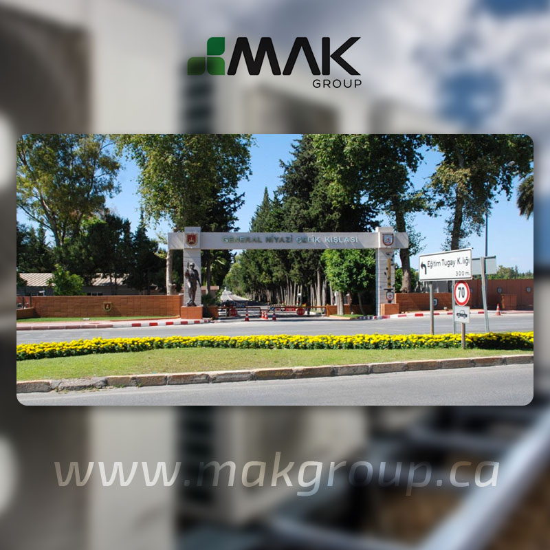 Landscaped entrance and gate in the MAK Group reference portfolio